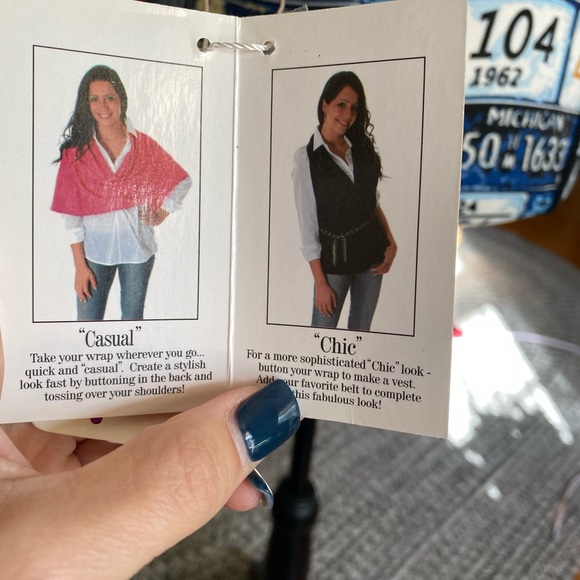 The Bordeaux Wrap-NWT - Picture 6 of 8